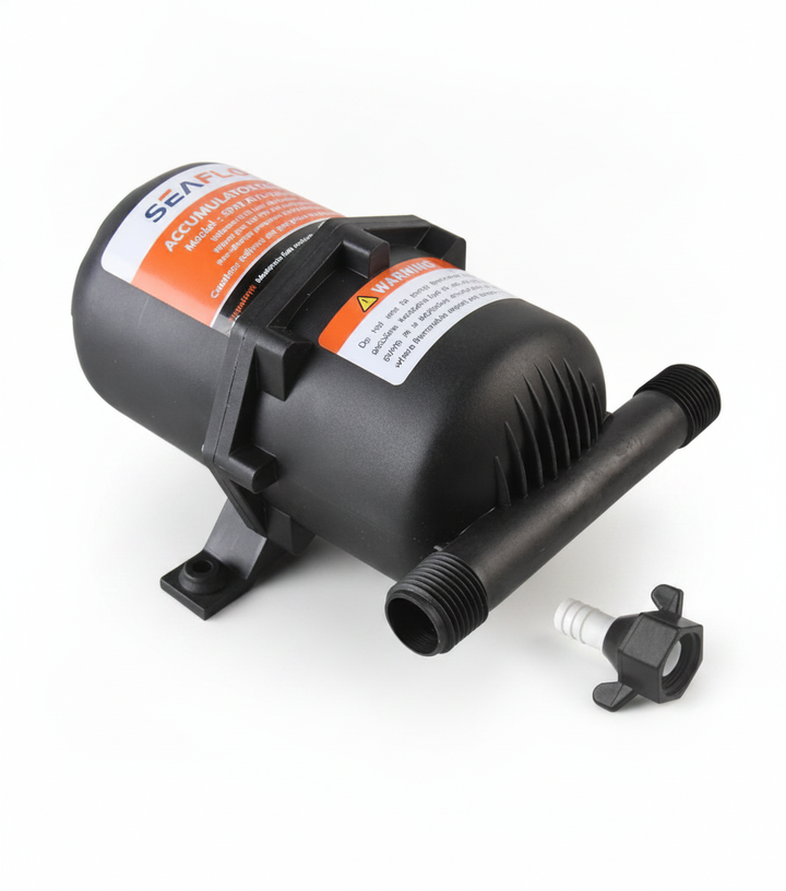 SEAFLO SFAT-100-125-01 1L Accumulator Tank 125PSI 1/2in MNPT - Studio image 1