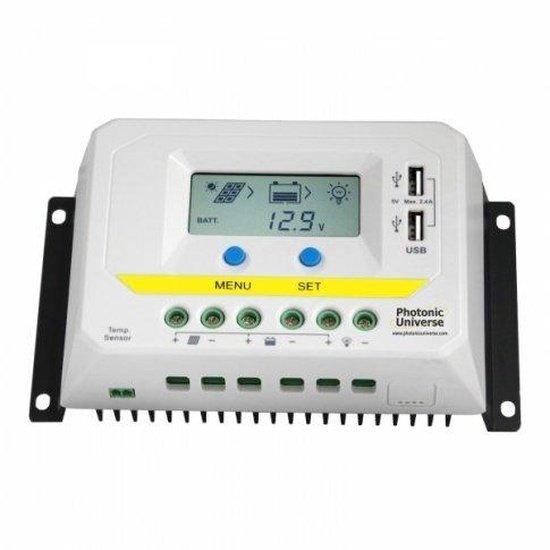 30A 12/24V solar charge controller / regulator with LCD display and powerful dual USB output (2.4A) - 4Boats