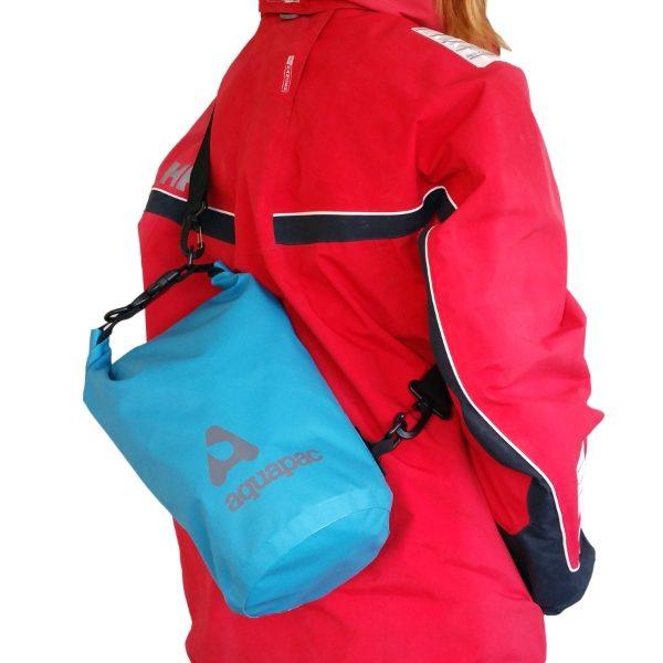 Aquapac 732 TrailProof Drybag - 7L Blue with shoulder strap - 4Boats