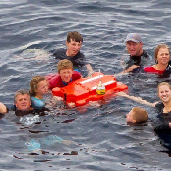 Life Cell Flotation Device for 6 People - 4Boats