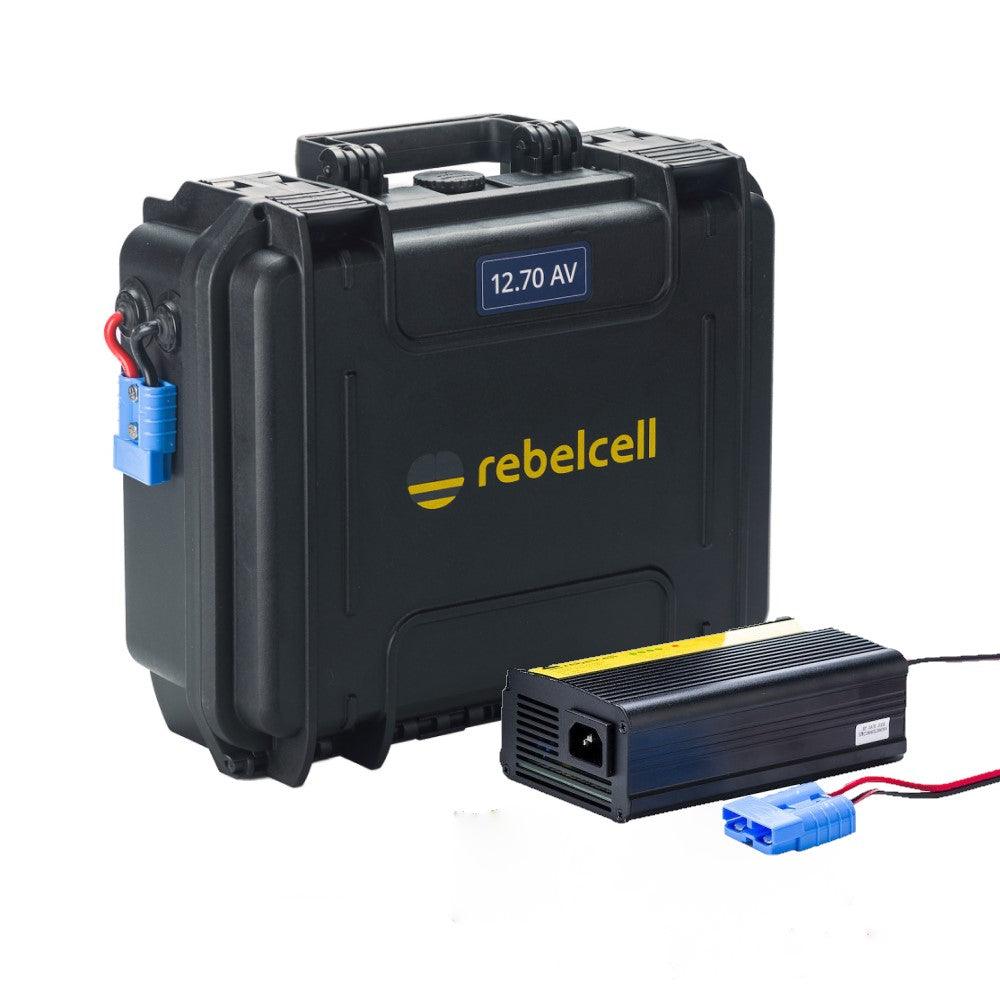 Rebelcell Outdoorbox 12.70 AV - 12V 70A 836Wh & 12.6V10A Charger - 4Boats