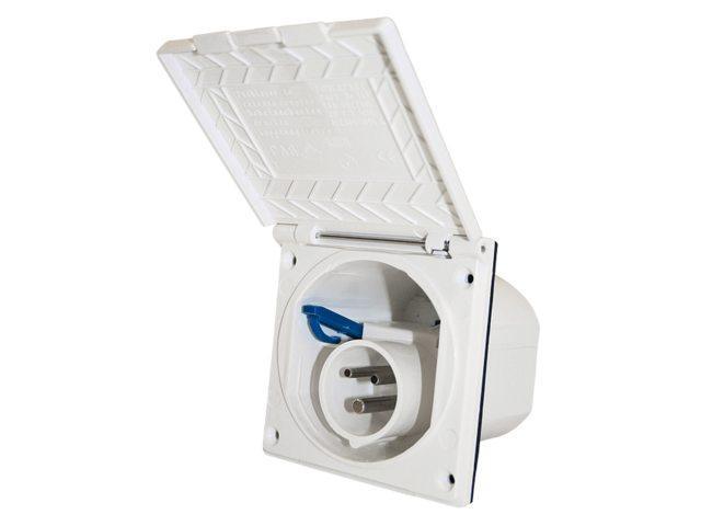 Socket CEE - 4Boats
